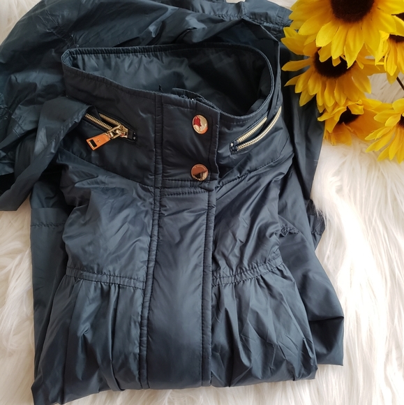 T Tahari Jackets & Blazers - 🆕️ T Tahari blush rain jacket